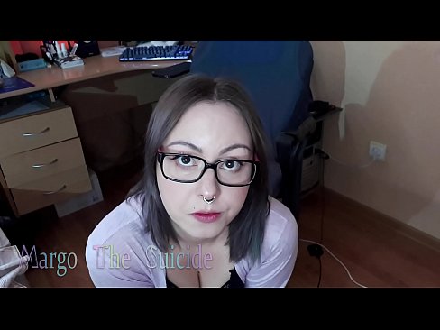 ❤️ Sexy meisie met bril suig dildo diep op kamera Porno fb by ons ❌